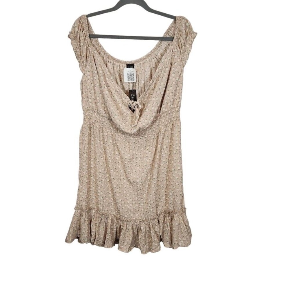 Zenobia‎ Women's Disty Floral Mini Dress in Cream - Size 1X